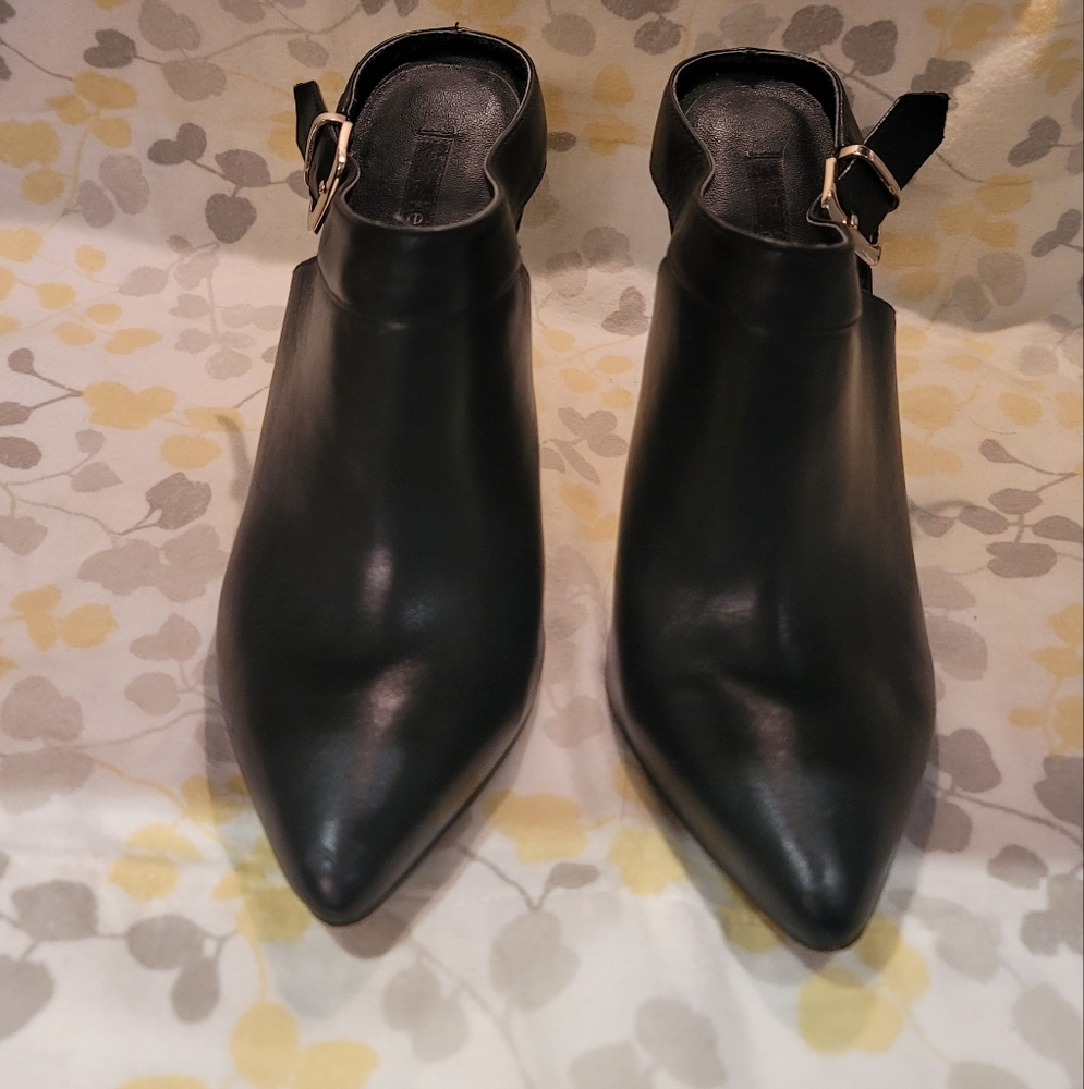 Kensie Black Leather Mules Size 7 - Picture 3 of 8